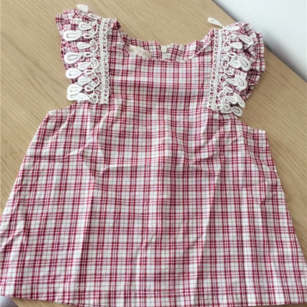 Vintage-Inspired Plaid Ruffle Sleeve Top